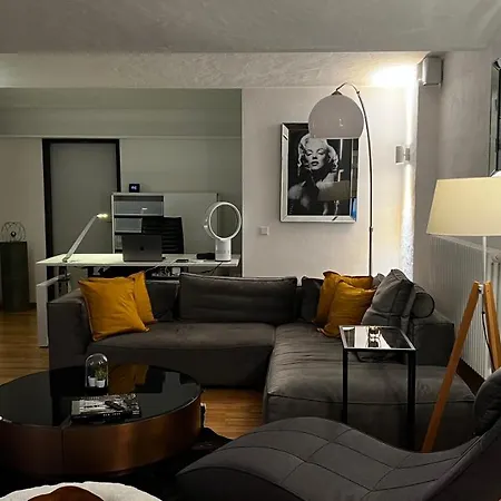 Aryve Erfurterloft - Boutique Loft Zentrumsnah Mit Kostenfreien Parkplaetzen, Design-interieur Und Netflix Appartement